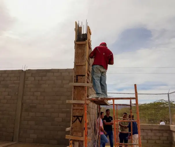 El gobernador Víctor Clark supervisó las labores ejecutadas en la nueva Estación de Bombeo Los Olivos, obra que está en un 80% de avance.