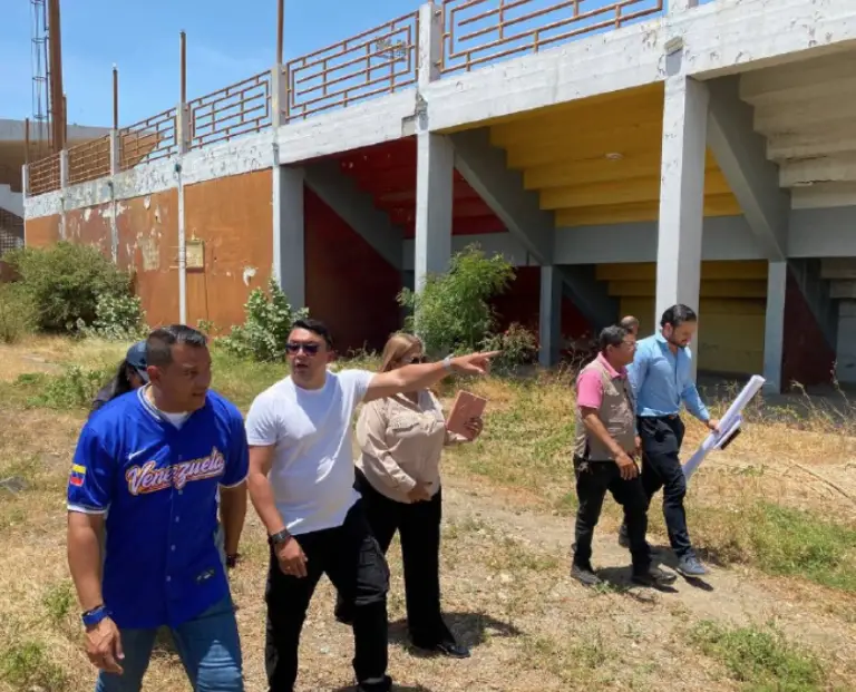 Estadio de béisbol “José David Ugarte” de Coro es modernizado