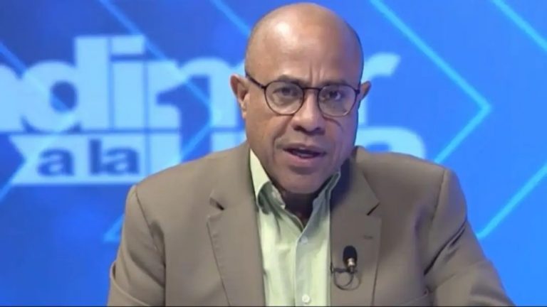 Vladimir Villegas anuncia su postulación a Defensor del Pueblo