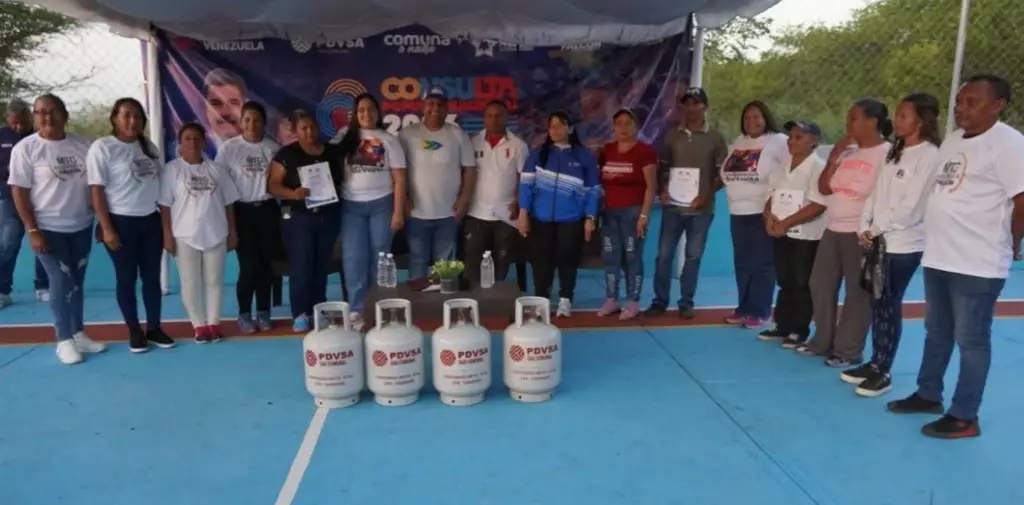 En articulación con las comunas, Gasfalca entregó 404 cilindros de gas en respuesta a los proyectos de la Consulta Popular.