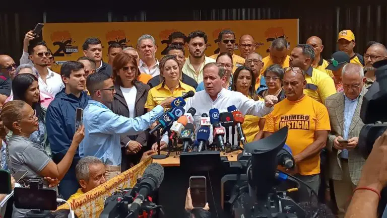 Guanipa pide levantar inhabilitaciones a toda la dirigencia opositora