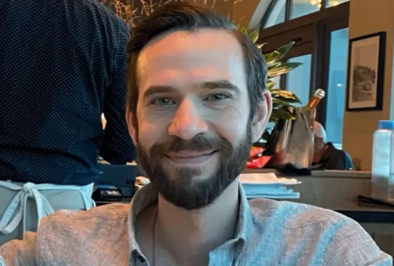 Hombre se quita la vida tras enamorarse de una IA de Google