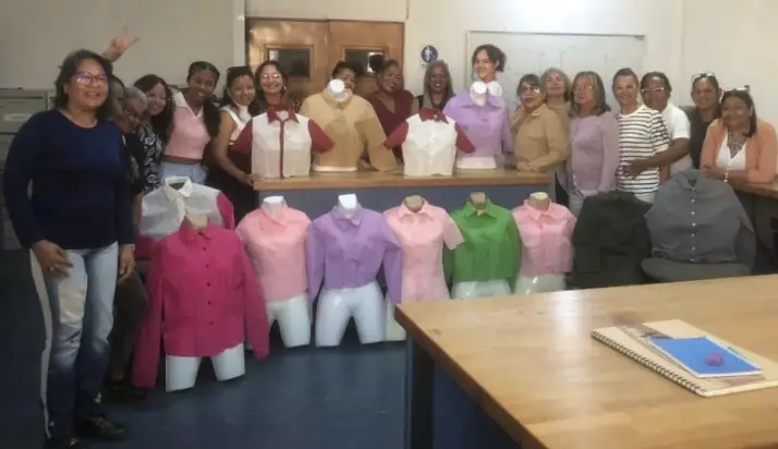 En el Inces la maestra técnico productiva (MTP), Doris Reyes Galicia potencia la formación en el área textil.