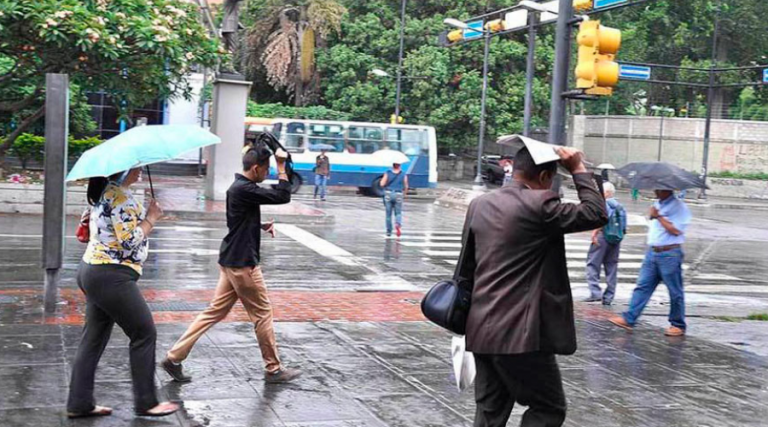 Lluvias y lloviznas prevalecerán en gran parte del país este 17-Mar