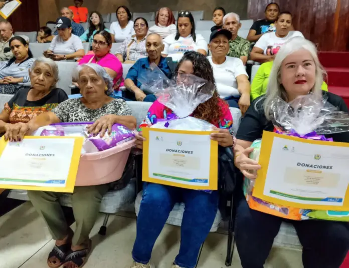 Reafirmando el compromiso con la comunidad y el bienestar social, el programa La Mano de Dios de la Gobernación de Falcón, llevó protección.