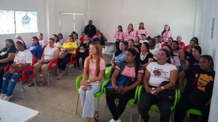 La presidente del Instituto municipal de La Mujer informó que el fin es fortalecer el aparato productivo de las mujeres en Colina.