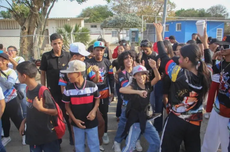 Despliegan Red Integral de Recreación en los 296 circuitos comunales de Falcón