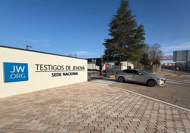 Los Testigos de Jehová anuncian cambio en su doctrina sobre el uso de la sangre