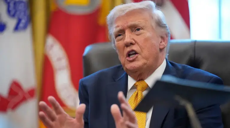 Trump dice que EE.UU. no necesita del estrecho de Ormuz