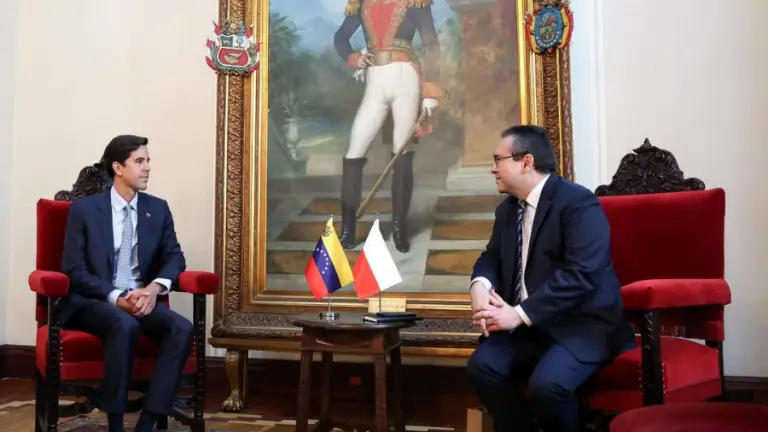 Venezuela fortalece relaciones bilaterales con Polonia
