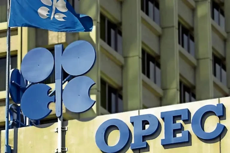 Emiratos Árabes Unidos se retira de la Opep y de la Opep+