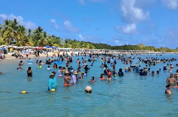 Las playas de Chichiriviche en el municipio Monseñor Iturriza, se consolidan como destino turístico en la Costa Oriental de Falcón.