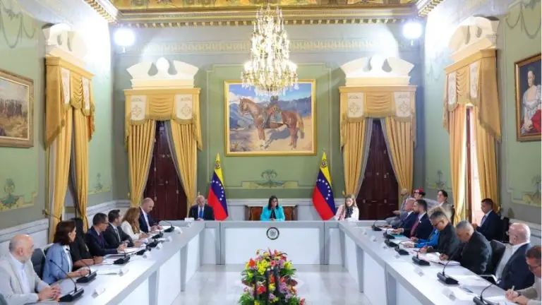 Instalan comisión de consulta nacional para la reforma de la justicia penal