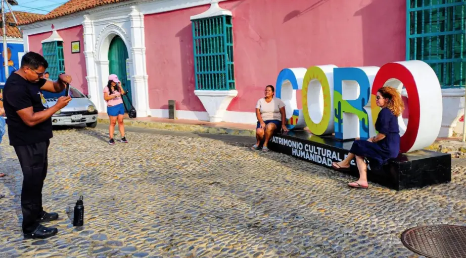 Durante este asueto de Semana Santa, la ciudad de Coro se ha consolidado como el destino predilecto de miles de temporadistas.
