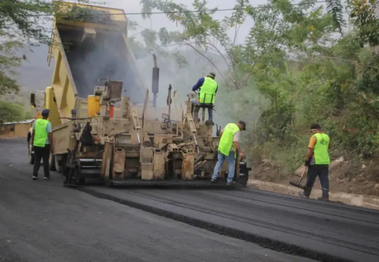 El gobierno y el poder popular se abocan a la rehabilitación de la carretera Coro Churuguara, que favorecerá a más de 120 mil habitantes