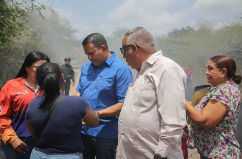 El gobierno y el poder popular se abocan a la rehabilitación de la carretera Coro Churuguara, que favorecerá a más de 120 mil habitantes