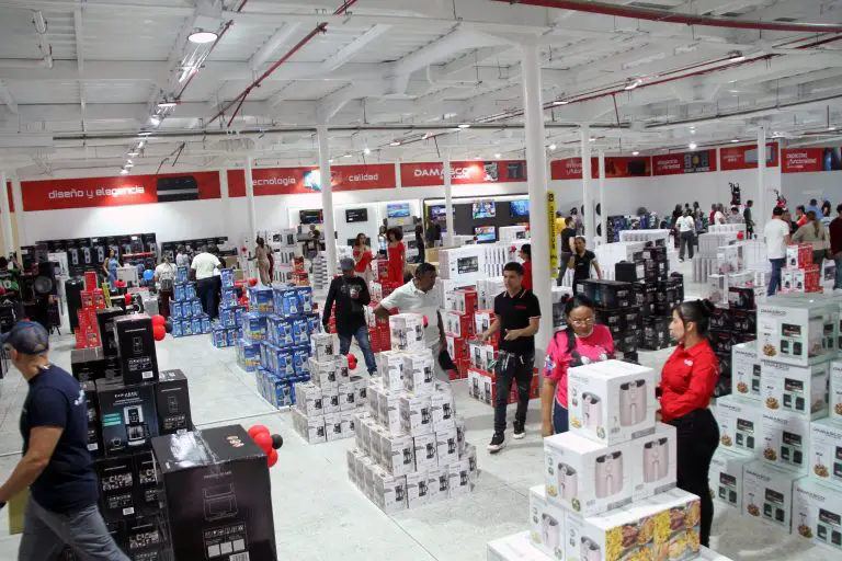 La cadena líder de venta de electrodomésticos y tecnología “Damasco” abrió sus puertas en la ciudad de Coro con la tienda número 52 del país.