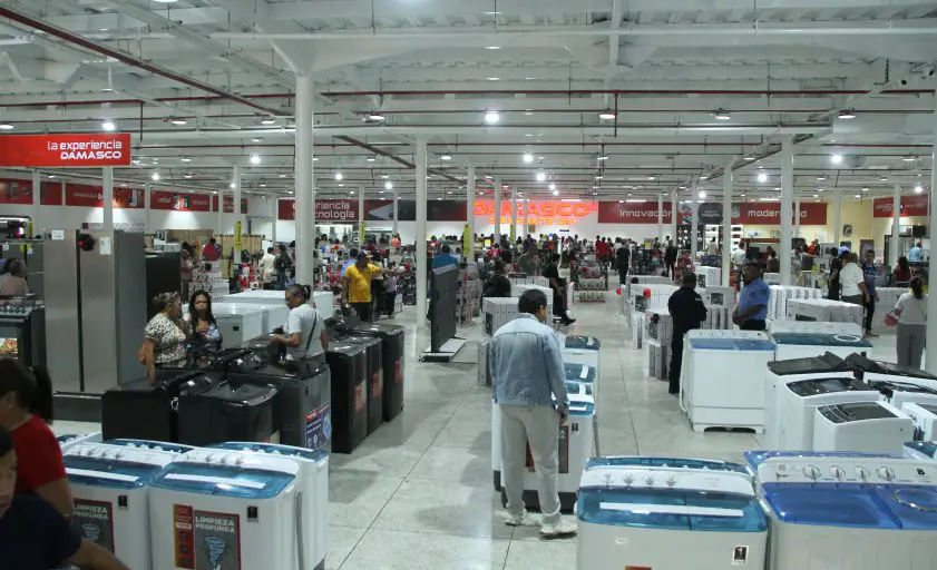 La cadena líder de venta de electrodomésticos y tecnología “Damasco” abrió sus puertas en la ciudad de Coro con la tienda número 52 del país.