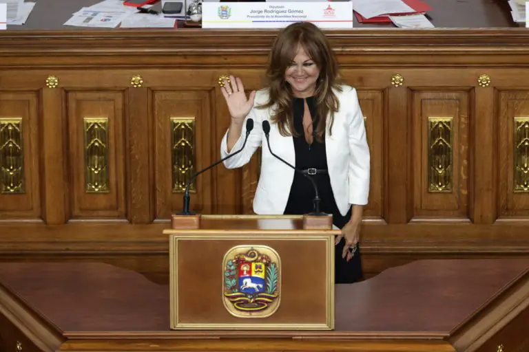 Designan nueva Defensora del Pueblo y al Fiscal General