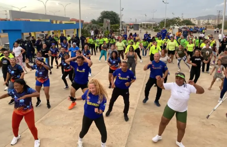 Alcaldía de Miranda celebra el Día Mundial de la Salud con clase colectiva de baile