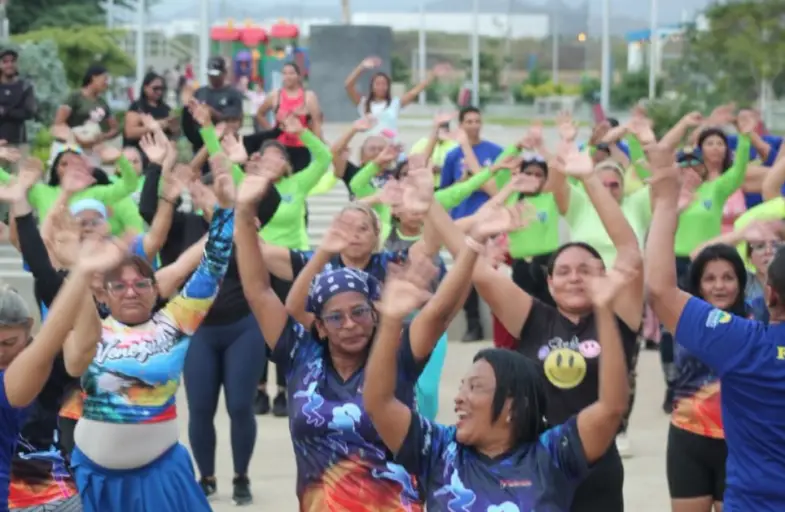 En el marco del Día Mundial de la Salud y la Actividad Física, la Alcaldía de Miranda realizó una exitosa clase colectiva de baile.