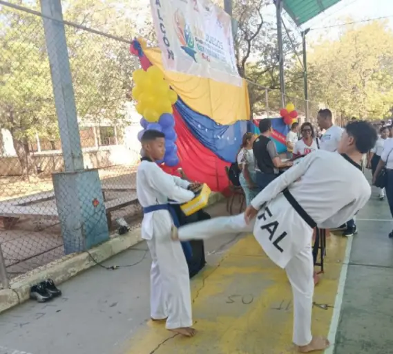 Este jueves inició la fase parroquial de los Juegos Nacionales Deportivos Estudiantiles (JDNE) 2026 en Miranda con el desfile inaugural.