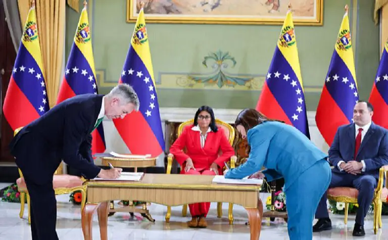 Venezuela firma Memorándum de Entendimiento con la empresa británica BP