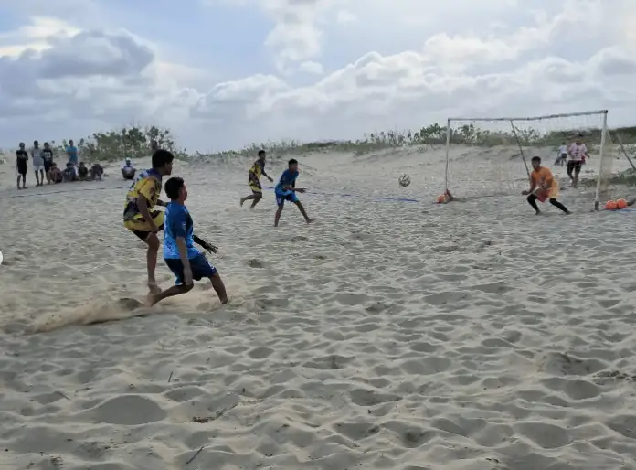 Las arenas del sector Playa Norte se convirtieron en el epicentro del talento deportivo con el primer campeonato de fútbol playa.