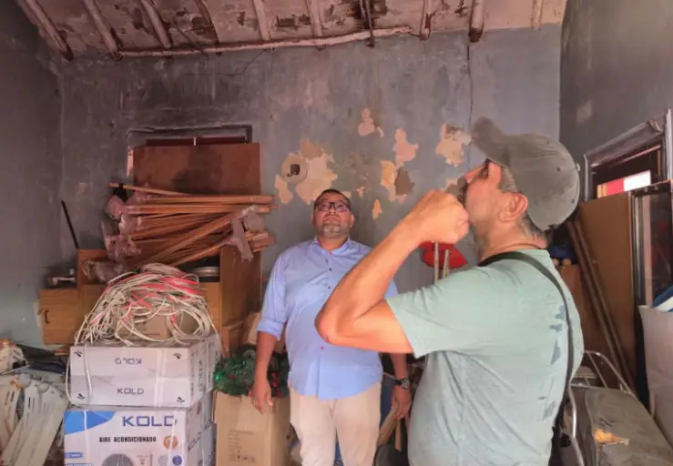 El alcalde Rubén Molina realizó un recorrido para supervisar los inmuebles que serán intervenidos dentro de la poligonal.