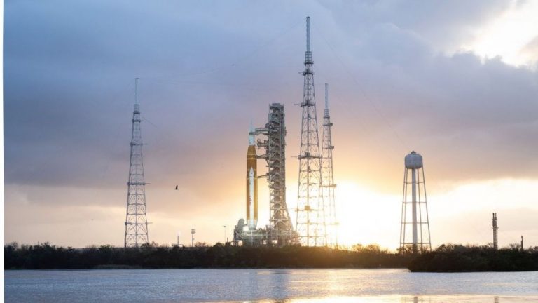 La NASA retransmite el lanzamiento de Artemis II a la Luna (VIDEO)