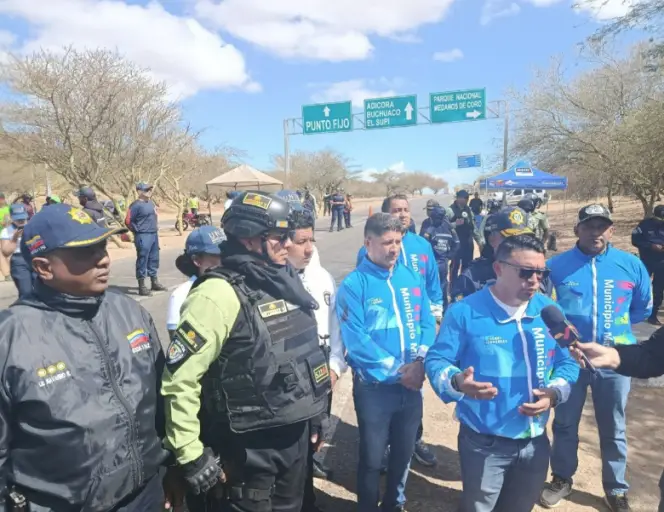 El alcalde del municipio Miranda, Henry Hernández, supervisó el operativo de seguridad del asueto en el que participan 800 funcionarios.