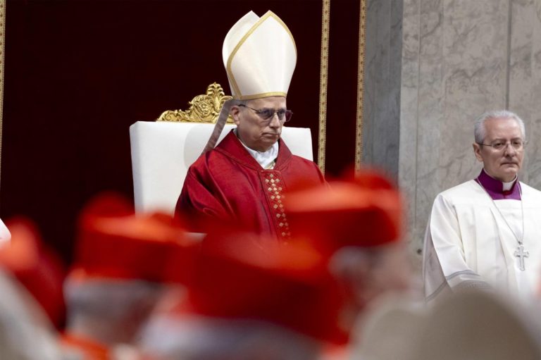León XIV presidió este Viernes Santo el rito que conmemora la muerte de Cristo