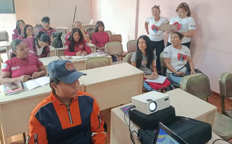 Plan Parto Humanizado capacita a promotoras en primeros auxilios básicos