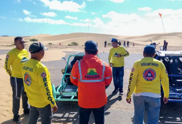 Las playas de Paraguaná, se posicionaron este viernes santo como el destino ideal de los temporadistas en esta Semana Santa 2026.
