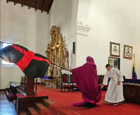 En un acto de profunda significación espiritual e histórica, la Catedral Basílica de Santa Ana de Coro, celebró el Rito de La Seña.