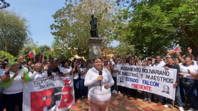 En mesas de trabajo, los docentes del estado Falcón exhortó al gobierno de los Estados Unidos a levantar las sanciones contra Venezuela.