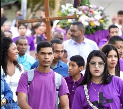 El alcalde de Petit, José Ángel Curiel, informó sobre la alta participación en las actividades religiosas de la temporada de la Semana Mayor.