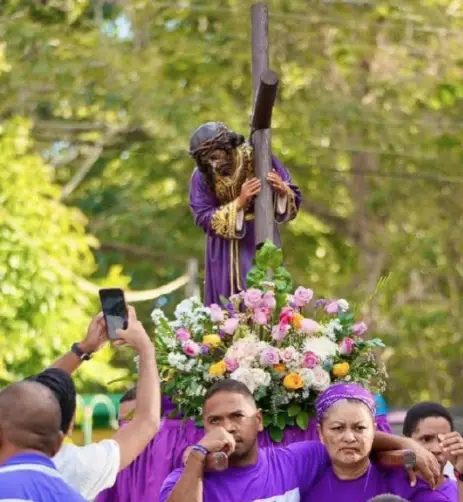 El alcalde de Petit, José Ángel Curiel, informó sobre la alta participación en las actividades religiosas de la temporada de la Semana Mayor.