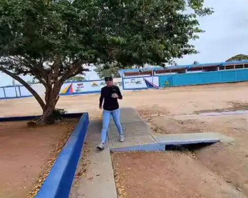 El gobierno municipal del alcalde de Monseñor Iturriza, Argenis Cumare, entregó la rehabilitación y embellecimiento de la Plaza Los Niños, ubicada en el sector 1 de la parroquia El Tocuyo de la Costa.
