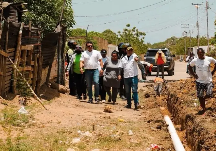 Se llevó a cabo la construcción de un colector de aguas servidas de 50 metros en La Cañada, en la calle Ecuador con callejón Giraldot.