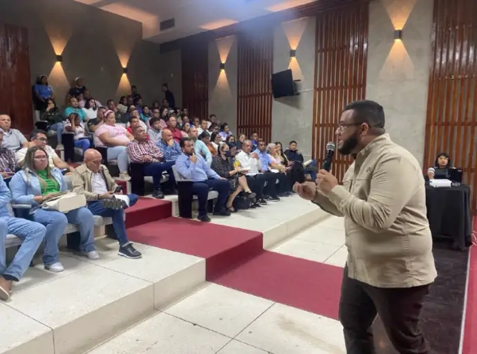 El CLEF llevó a cabo una jornada de consulta pública del proyecto de Ley de Gestión Integral de los Residuos y Desechos Sólidos de Falcón.