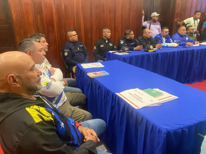 El alcalde Henry Hernández destacó la ejecución de cuatro obras importantes para la ciudad de Coro en deporte, ambiente y servicios públicos.