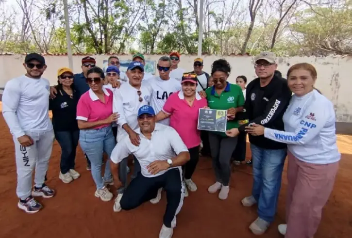 El Círculo de Reporteros Gráficos de Venezuela (CRGV) del estado Falcón rindió homenaje al compañero Víctor Arcaya.