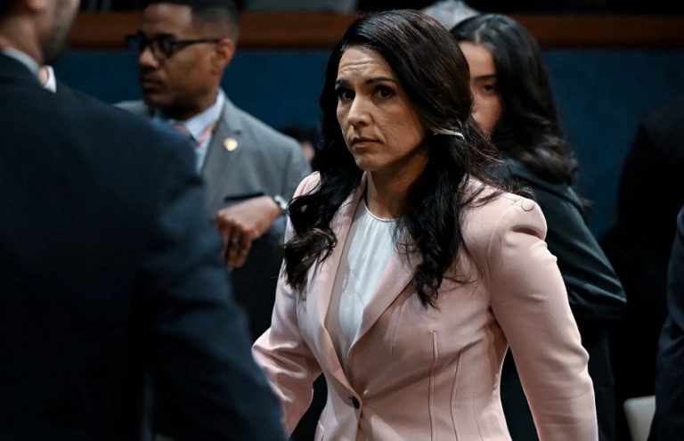 Renuncia la directora de Inteligencia Nacional de EE.UU.