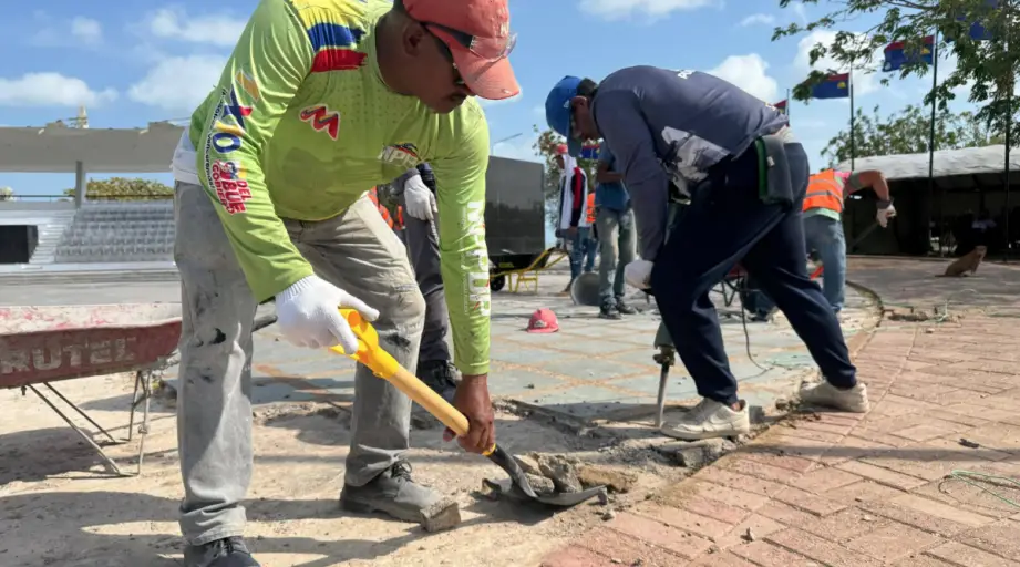 Cumpliendo la instrucción de la presidenta encargada Delcy Rodríguez, se iniciaron las labores en el Paseo Francisco de Miranda de La Vela