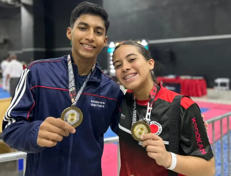 Karatecas falconianos logran podios en Nacional de Maracaibo