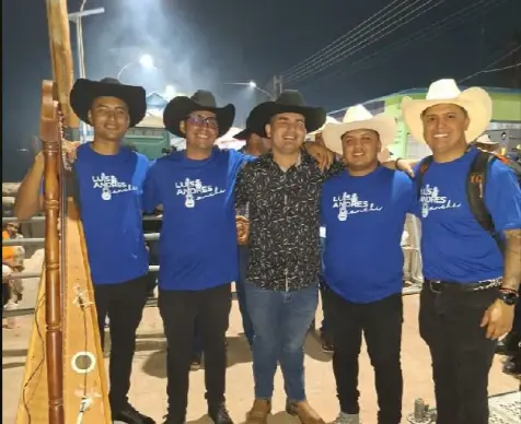 Luis Andrés Bianchi es un talentoso músico que hizo de su limitante una gran virtud y hoy la comparte con todos.