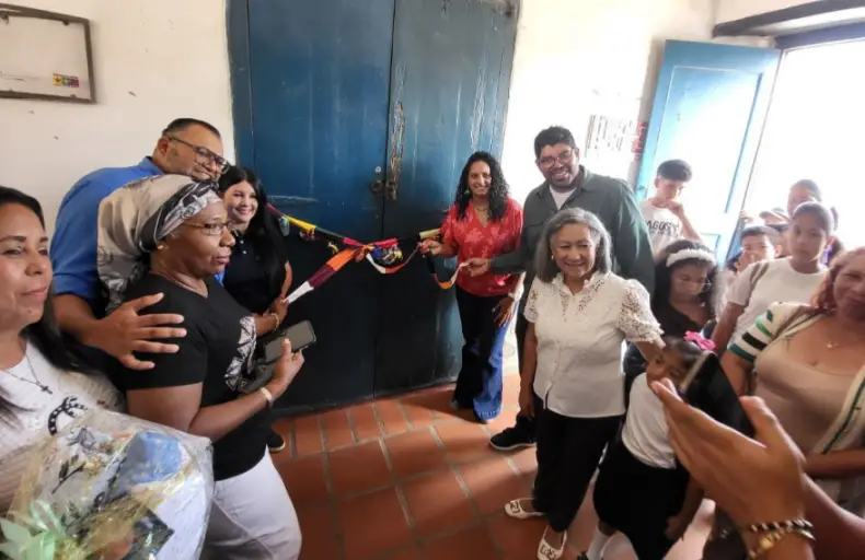 El alcalde Rubén Molina aprobó la petición de los cultores que hacen vida en el municipio Colina sobre la creación de la orden Tomasa Deroy.