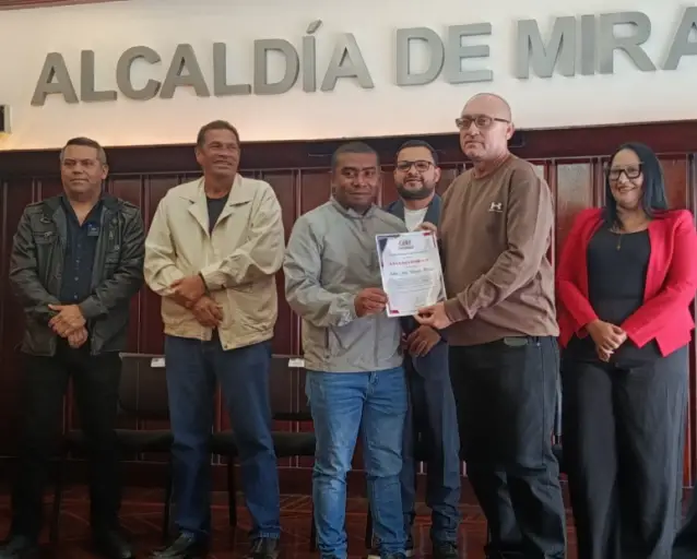 Este miércoles el Consejo Legislativo del estado Falcón efectuó por primera vez una sesión especial para homenajear a los Reportes Gráficos.