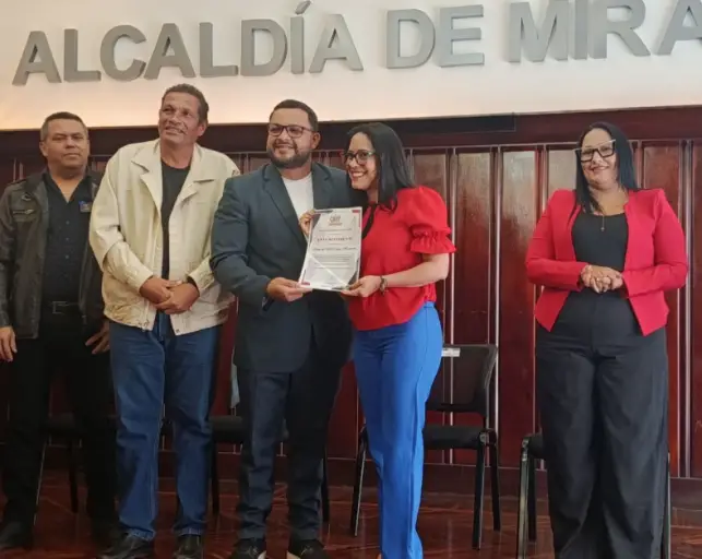 Este miércoles el Consejo Legislativo del estado Falcón efectuó por primera vez una sesión especial para homenajear a los Reportes Gráficos.